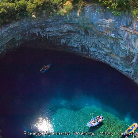 Melissani Sami (Kefalonia)