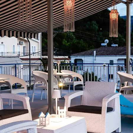Melissani Hotel *